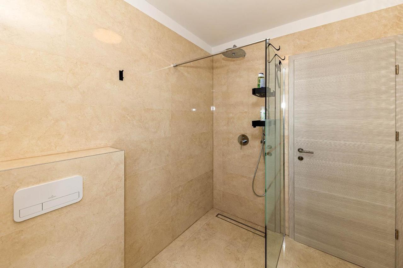 Penthaus Lukic Crikvenica Apartment ภายนอก รูปภาพ